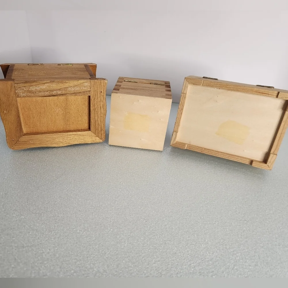 Lot 3 small wooden jewelry boxes velvet lined w drawers raw wood w‎ latch hinged